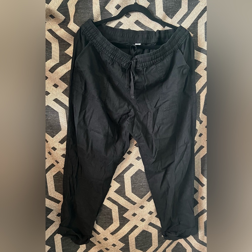 Old navy summer pant. Size large.